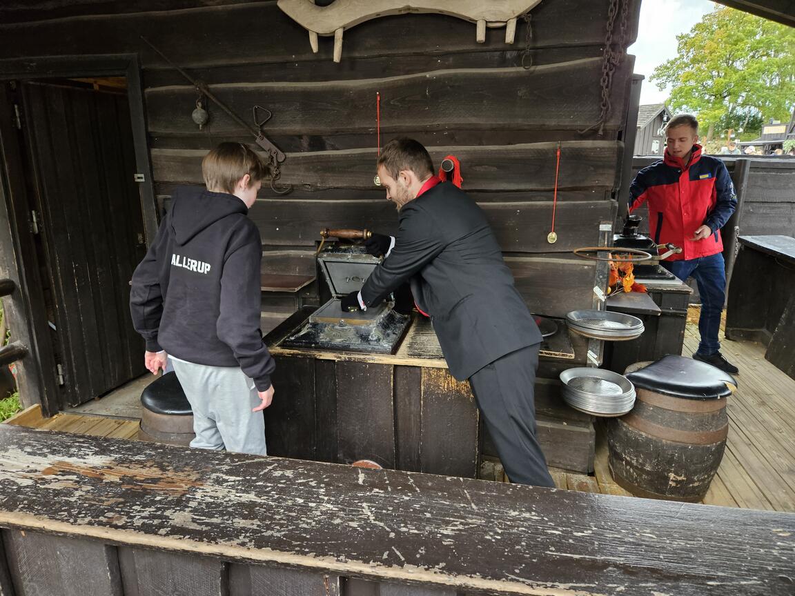 Klik på billedet for at lukke vinduet