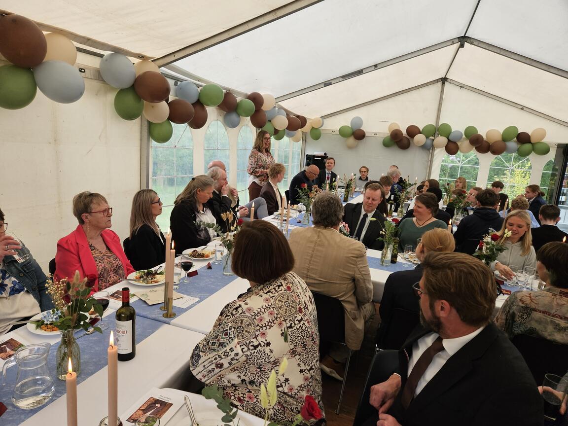 Klik på billedet for at lukke vinduet