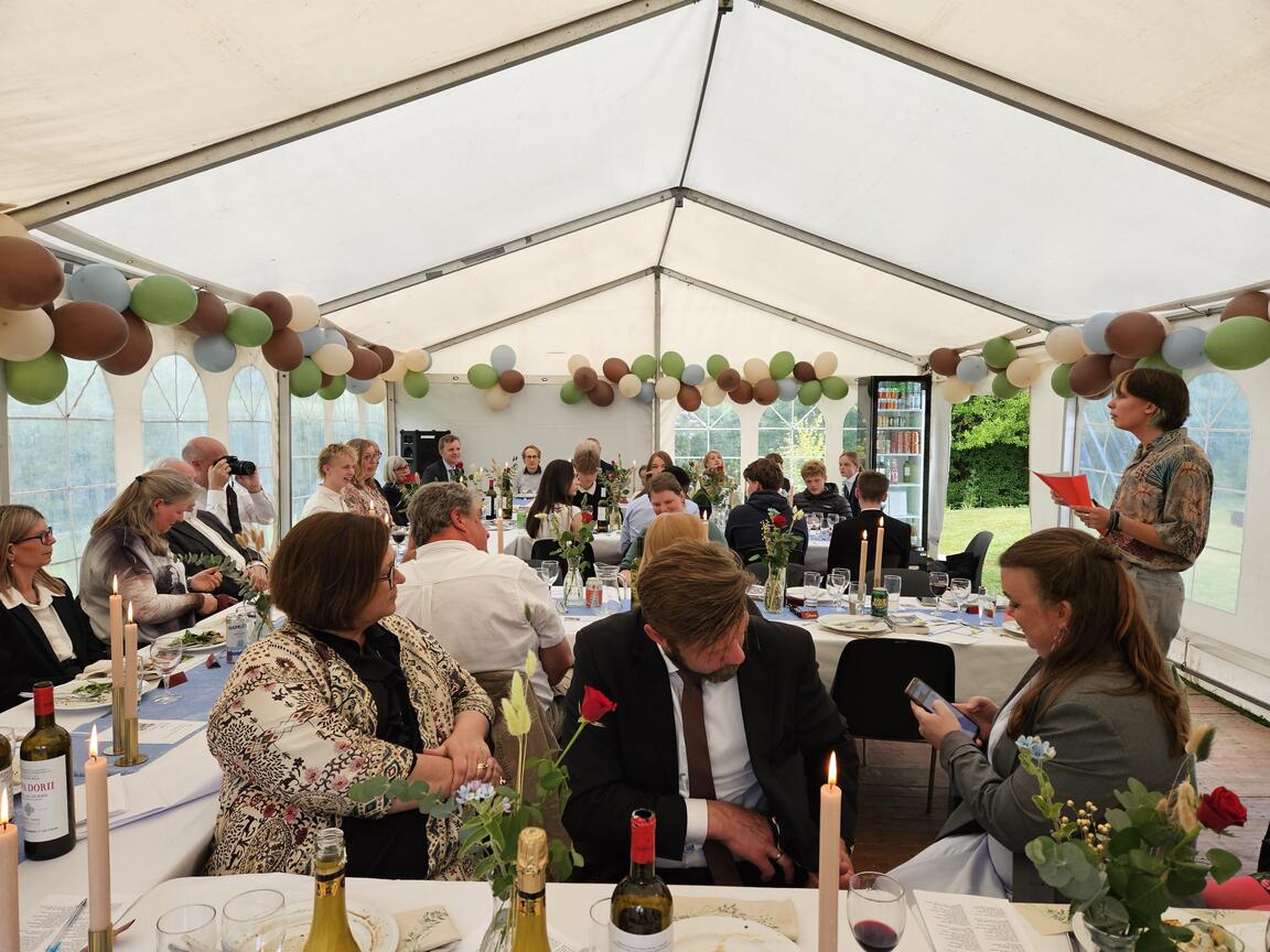 Klik på billedet for at lukke vinduet