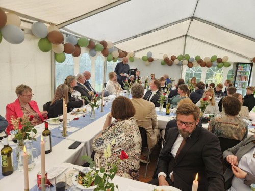 Klik på billedet for at se det i større format