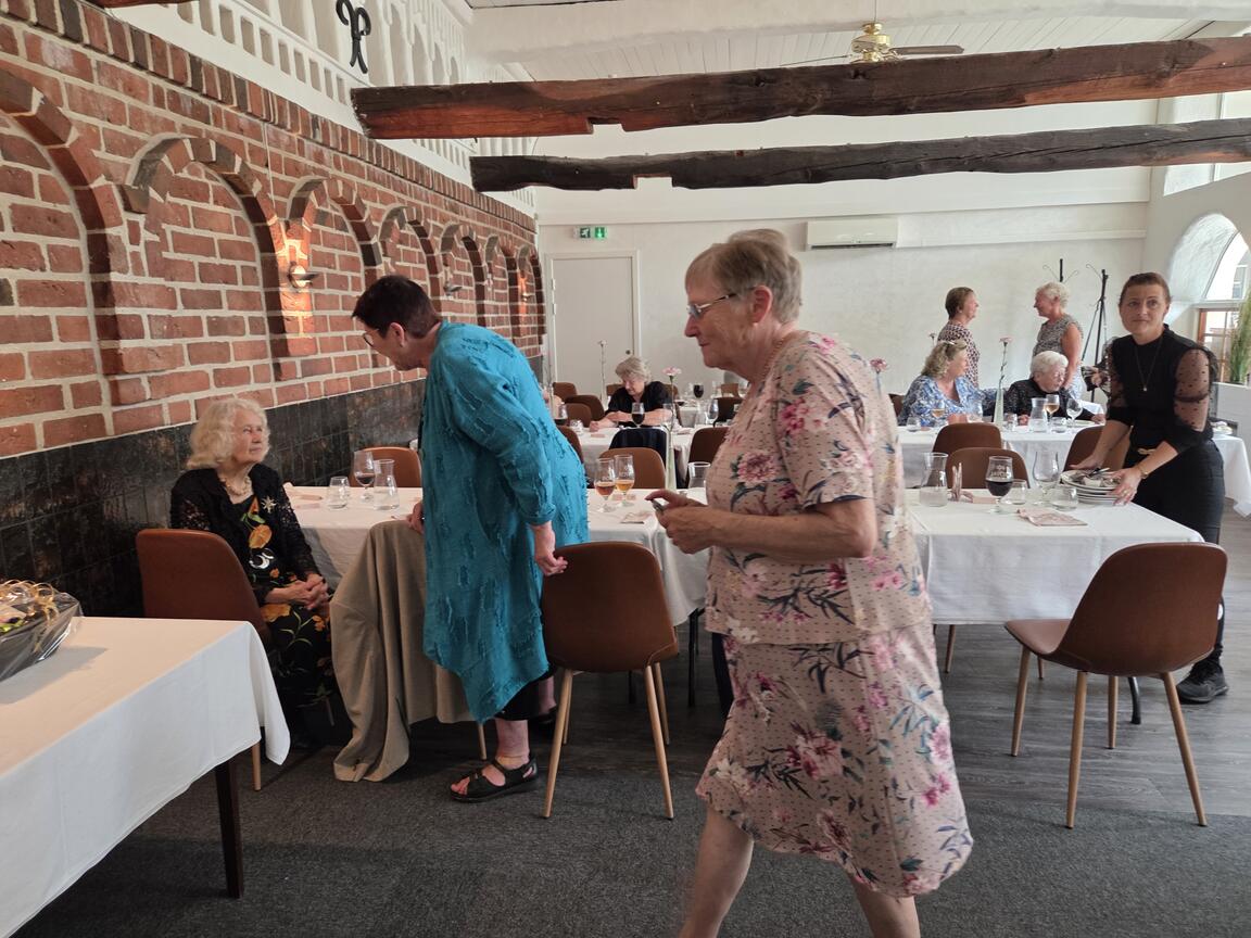 Klik på billedet for at lukke vinduet