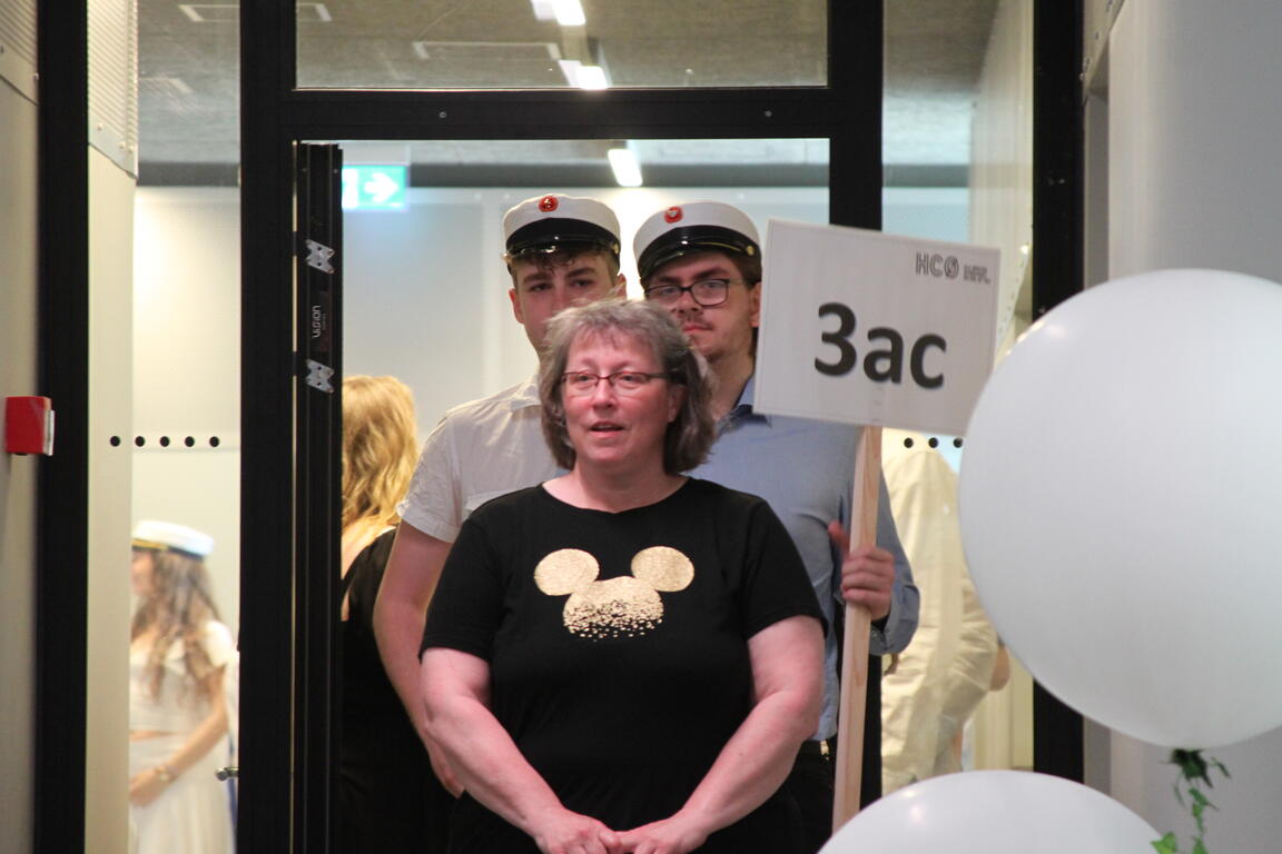 Klik på billedet for at lukke vinduet