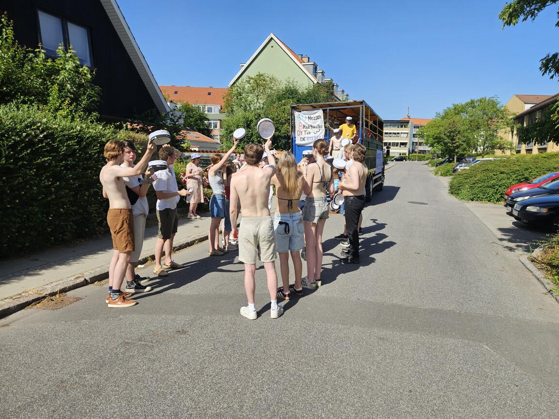 Klik på billedet for at lukke vinduet