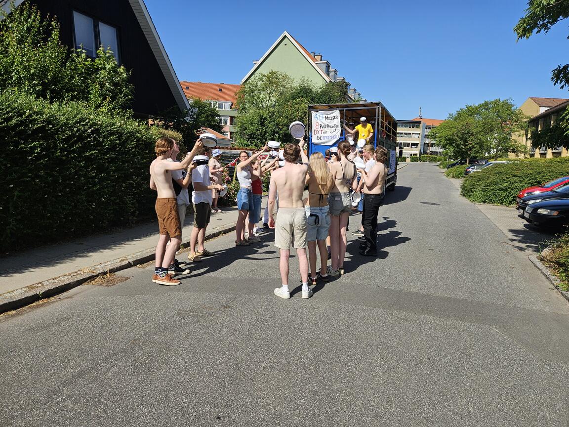 Klik på billedet for at lukke vinduet