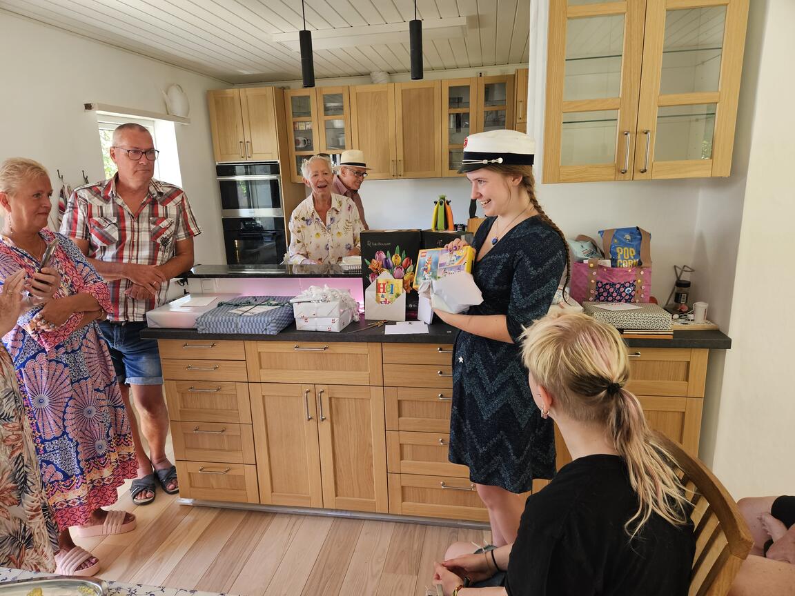 Klik på billedet for at lukke vinduet