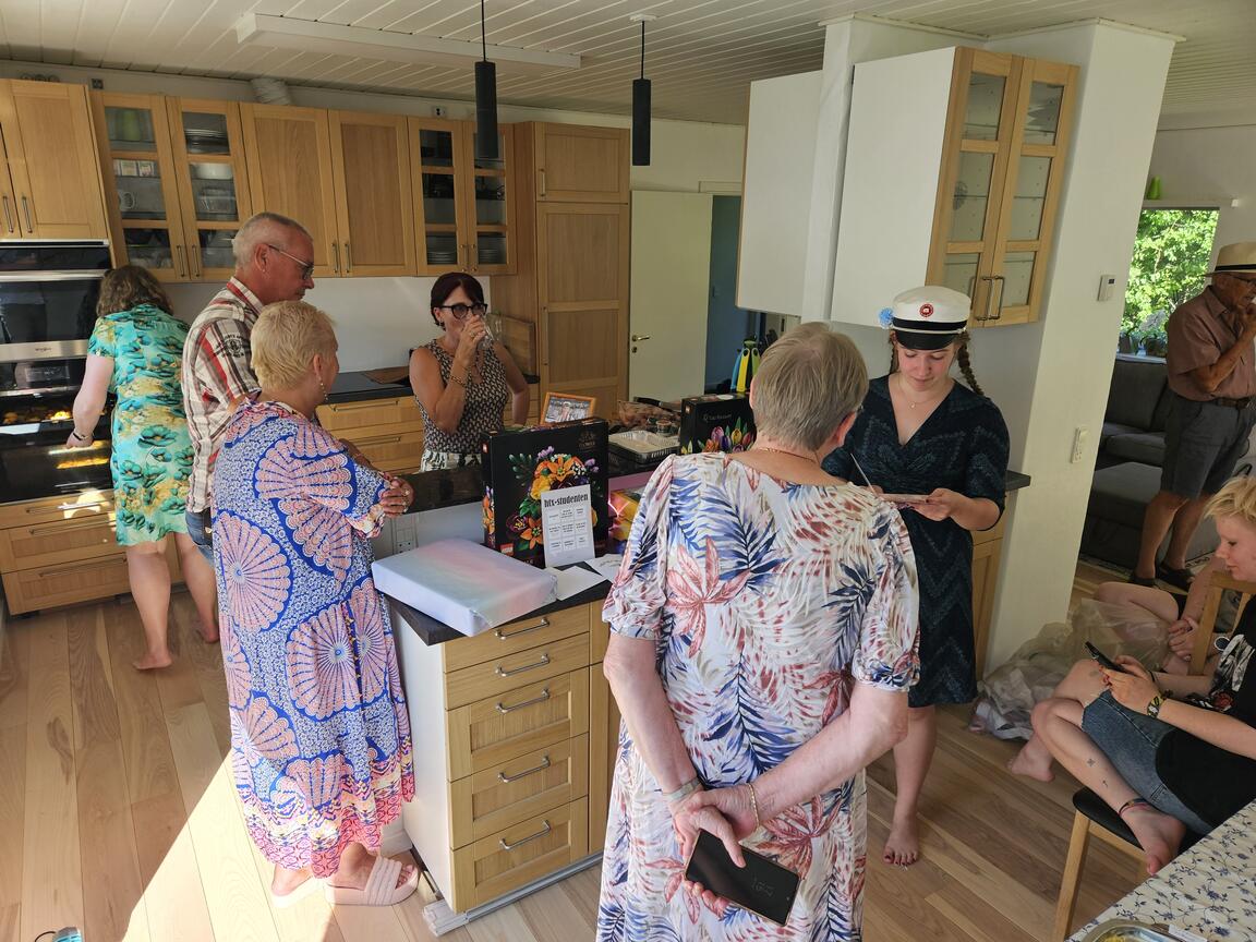 Klik på billedet for at lukke vinduet